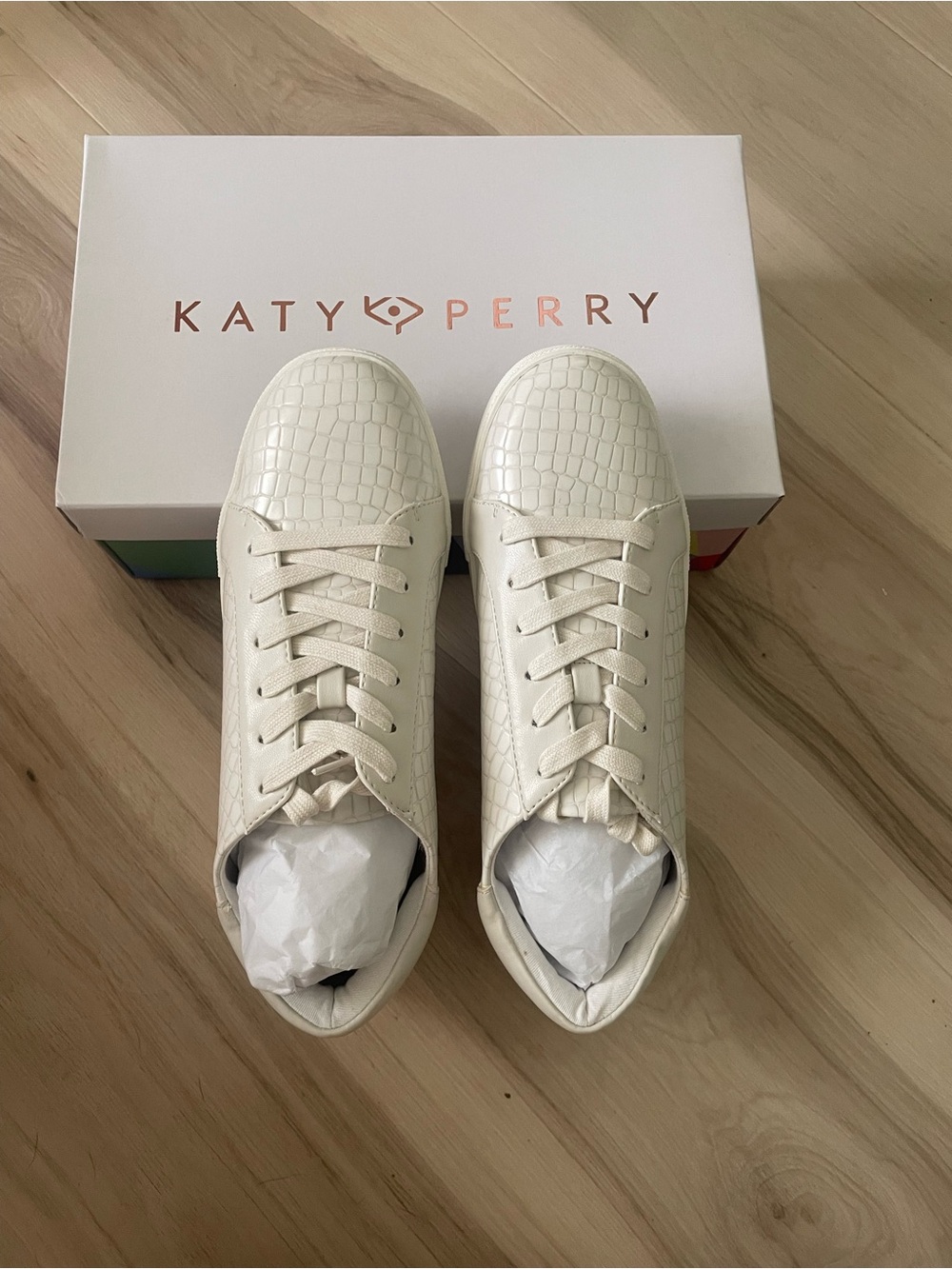 Katy Perry Collections Cream Croc-Embossed Lace-Up Sneakers